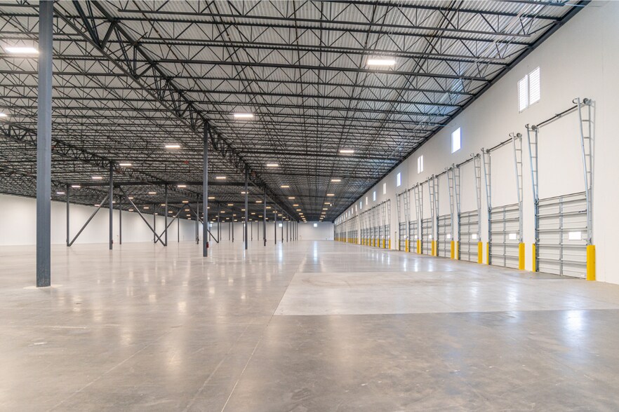 More Photos Of 814 FM 1489, Brookshire Distribution For Lease
