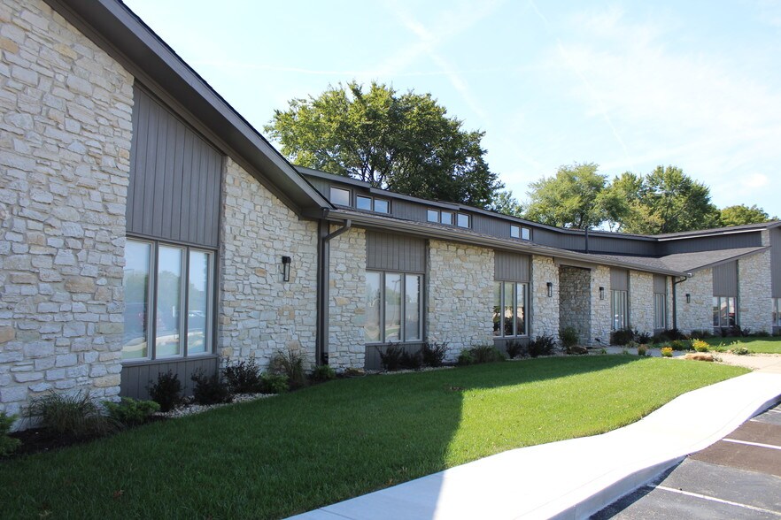 More Photos Of 5519 E 82nd St, Indianapolis Unknown For Lease