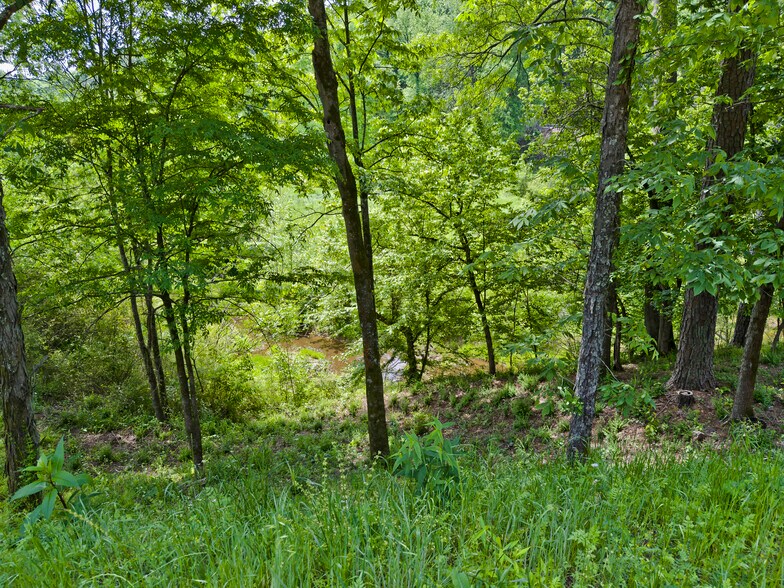More Photos Of 650 Black Creek Rd, Fultondale Land For Lease