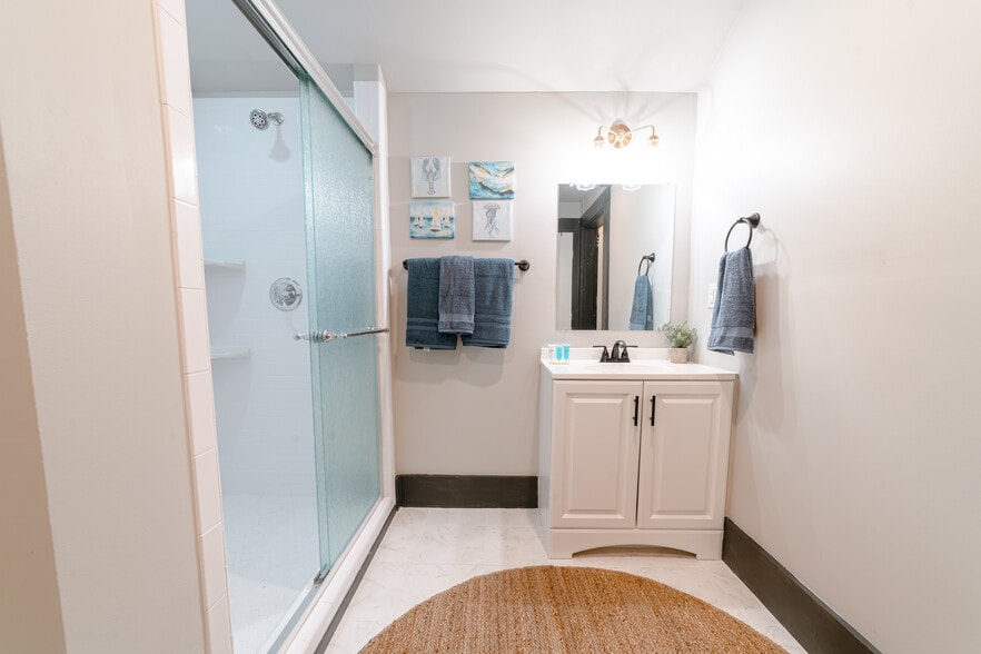 More Photos Of 207 Michigan Ave, Mobile Multifamily For Sale