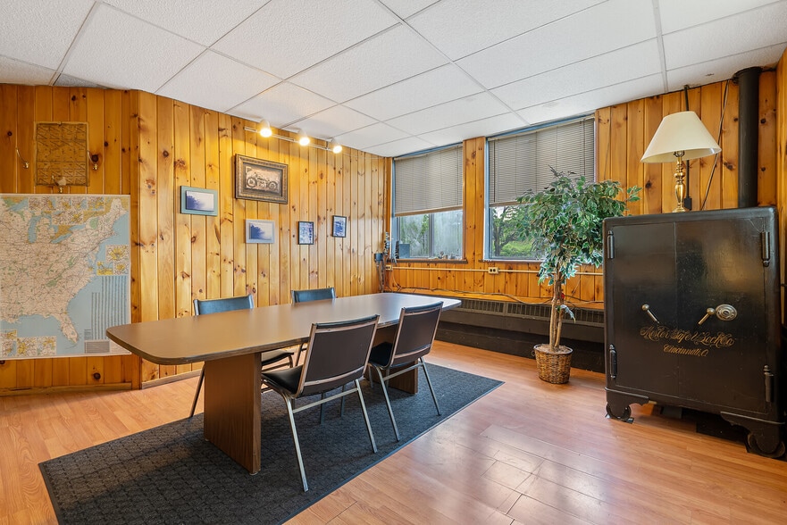 More Photos Of 400 Pearl St, Syracuse Manufacturing For Sale