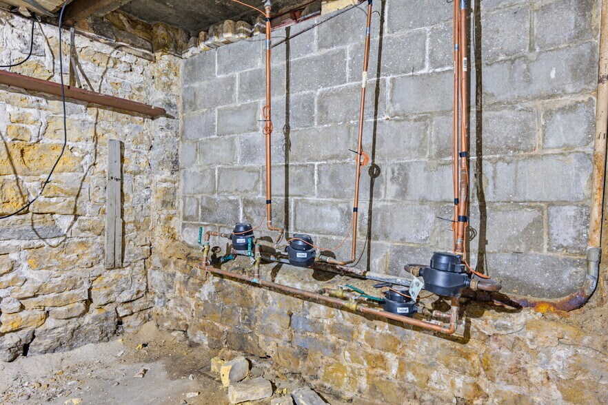 More Photos Of 309-313 W Milwaukee St, Janesville Apartments For Sale