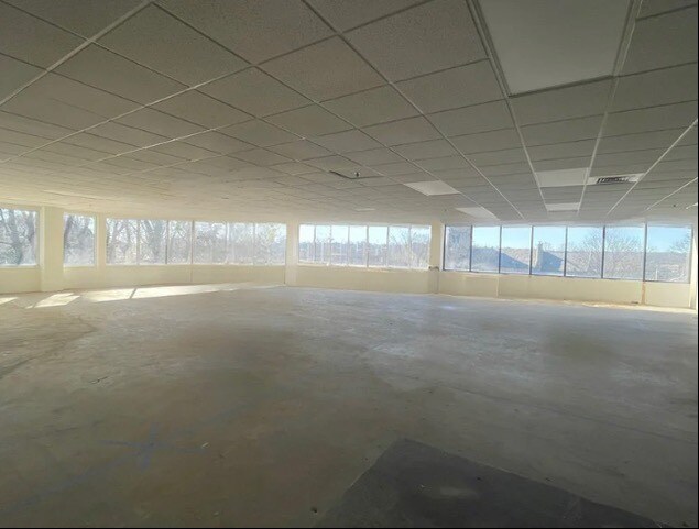 More Photos Of 14 Westport Ave, Norwalk Medical For Lease