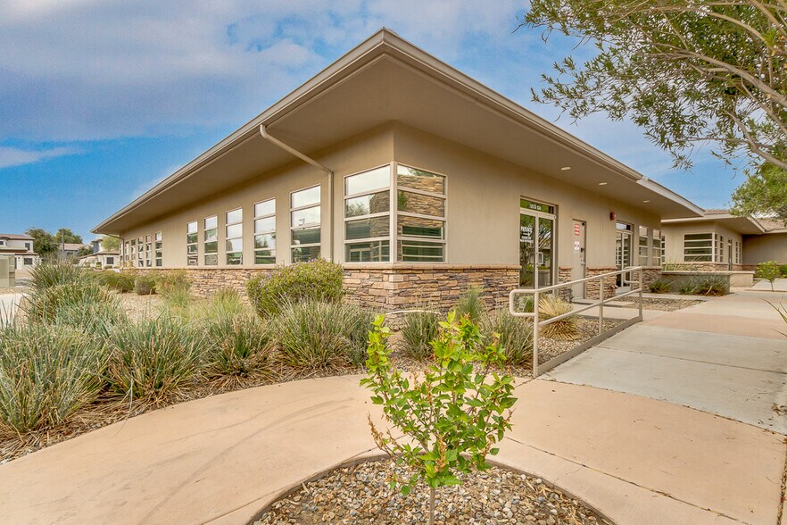 More Photos Of 4425 E Agave Rd, Phoenix Office For Lease