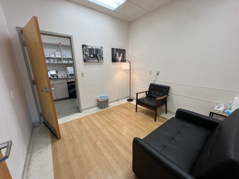 More Photos Of 202-238 E Bearss Ave, Tampa General Retail For Sale