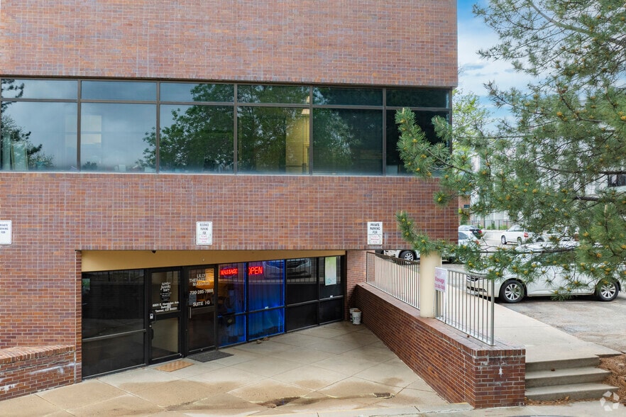 More Photos Of 8801 E Hampden Ave, Denver Unknown For Lease