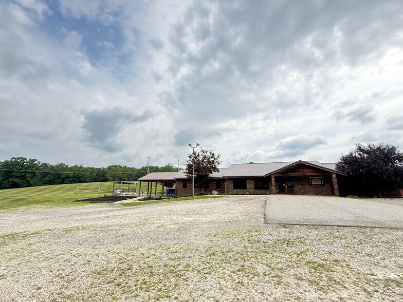 More Photos Of 12318 State Highway 18, Conneaut Lake Freestanding For Lease