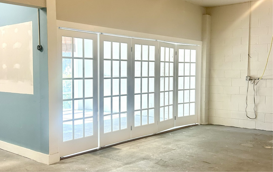 More Photos Of 118 May Ln, Mount Pleasant Storefront Retail Office For Sale