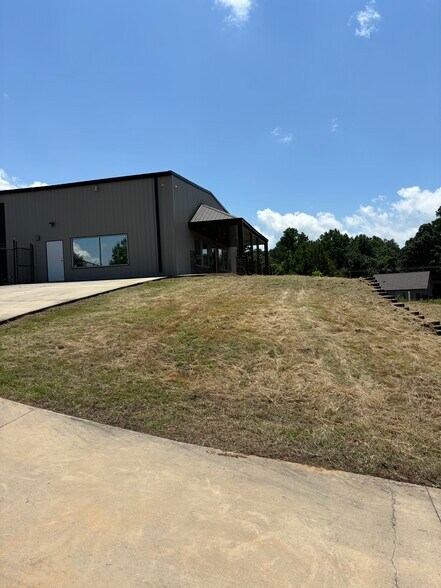More Photos Of 92 Chestatee Industrial, Dahlonega Warehouse For Sale