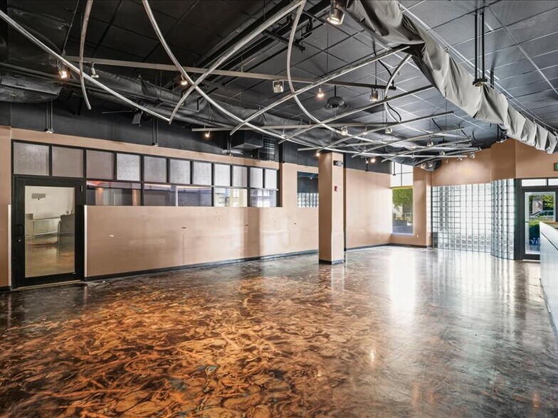 More Photos Of 1 E Main St, Champaign Office Residential For Lease