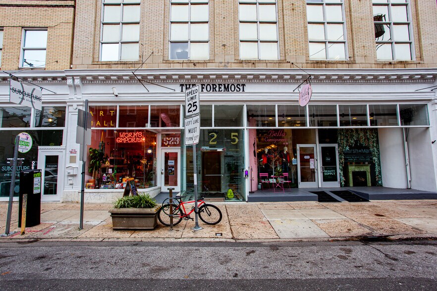 More Photos Of 517-529 S 4th St, Philadelphia Medical For Lease