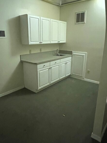 More Photos Of 1847-1865 SE Port St Lucie Blvd, Port Saint Lucie Medical For Sale