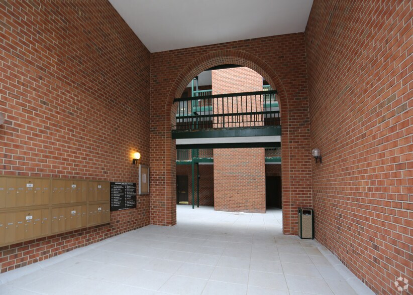 More Photos Of 4300 Montgomery Ave, Bethesda Office For Lease