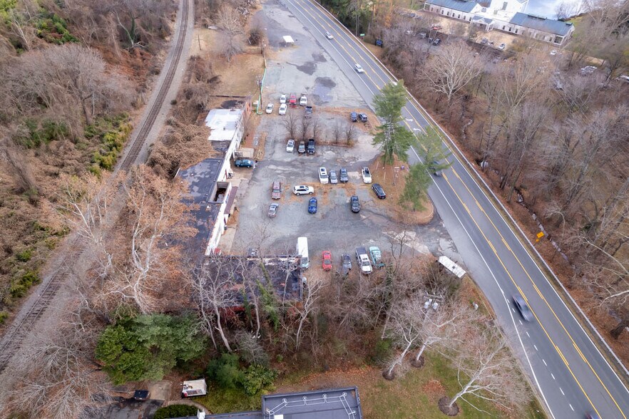 More Photos Of 2845 Ivy Rd, Charlottesville Service For Sale