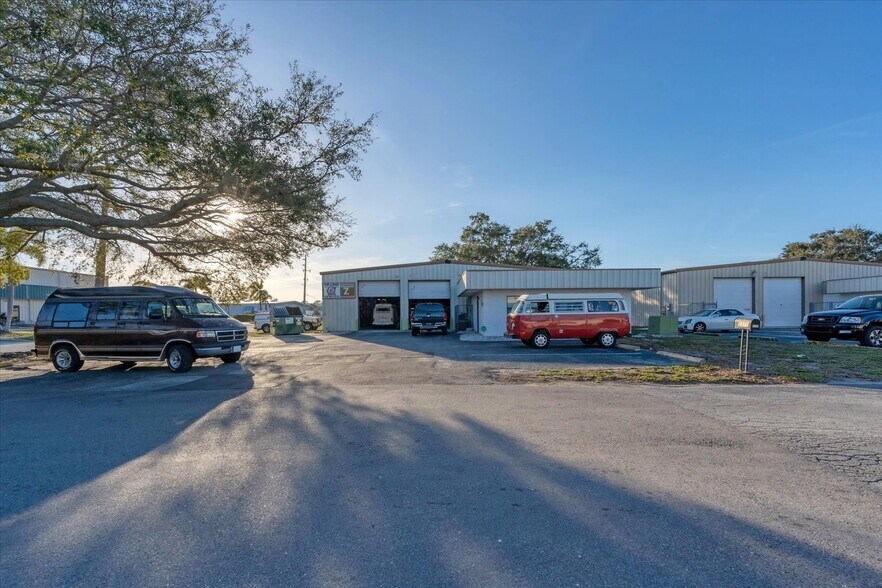 More Photos Of 2311 Whitfield Industrial Way, Sarasota Warehouse For Sale
