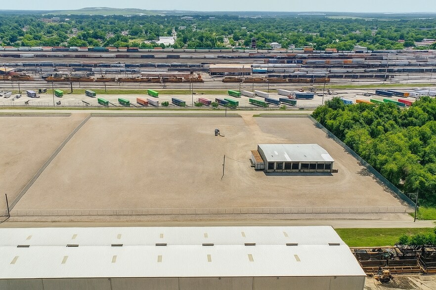 Primary Photo Of 6906 Elbert st, Houston Land For Lease