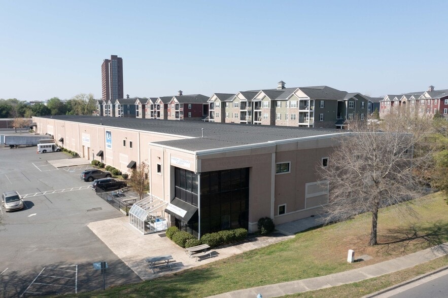 More Photos Of 8160 Regent Pky, Fort Mill Flex For Lease