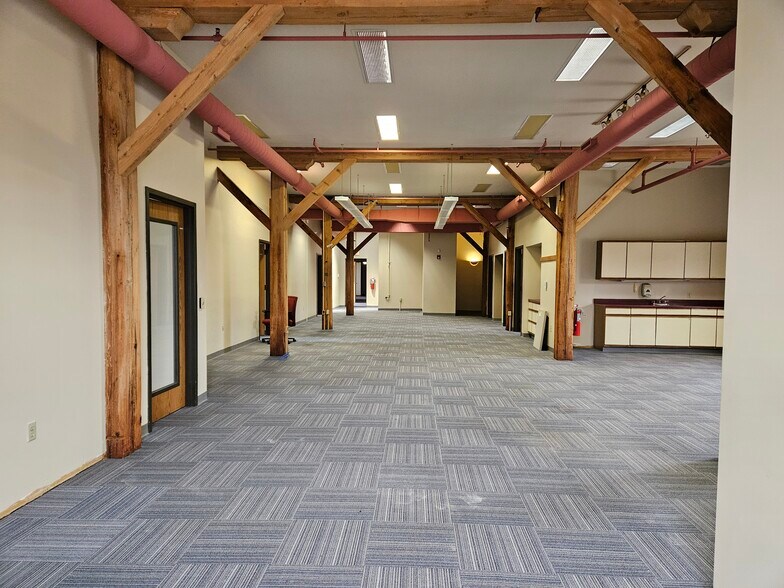 More Photos Of 500 S Hamilton St, Saginaw Medical For Sale