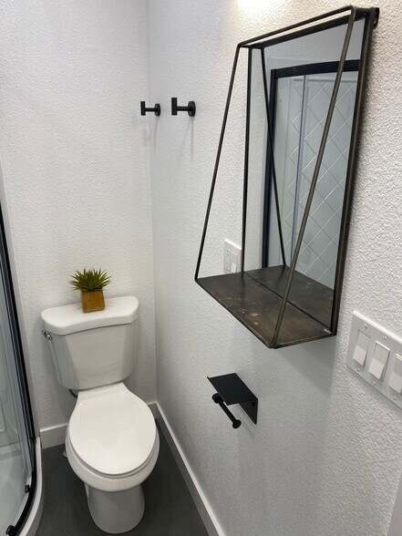 More Photos Of 99 Bartlett St, Reno Apartments For Sale