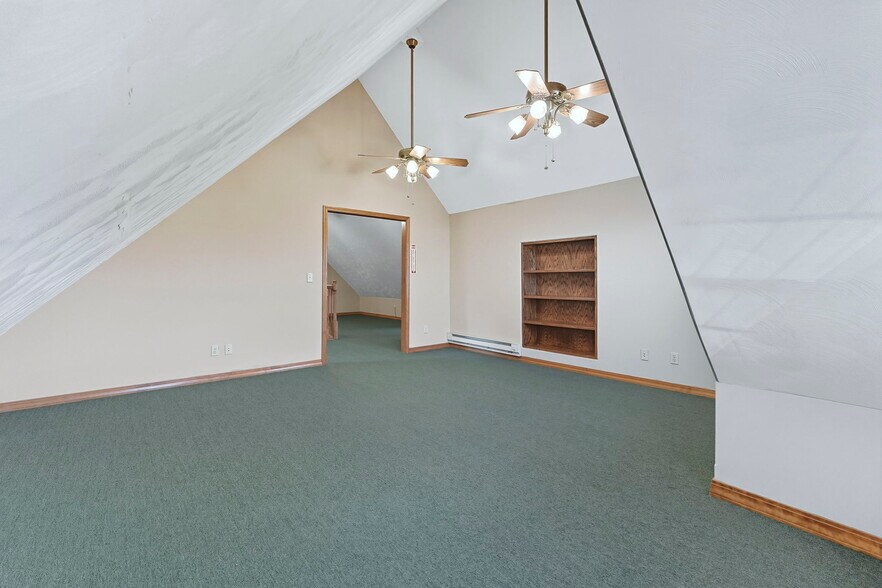 More Photos Of 1804 E Center St, Warsaw Loft Creative Space For Sale