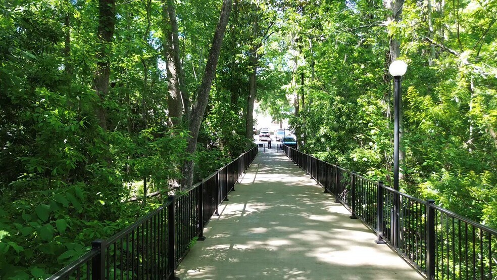 More Photos Of 2301 Park Ave, Orange Park Medical For Lease