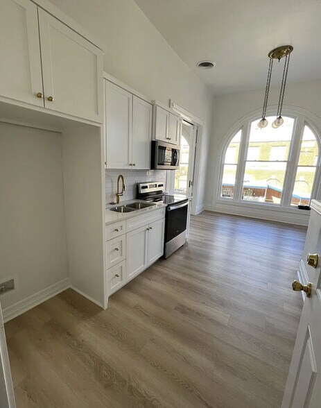 More Photos Of 116 S 2nd St, Guthrie Storefront Retail Residential For Sale