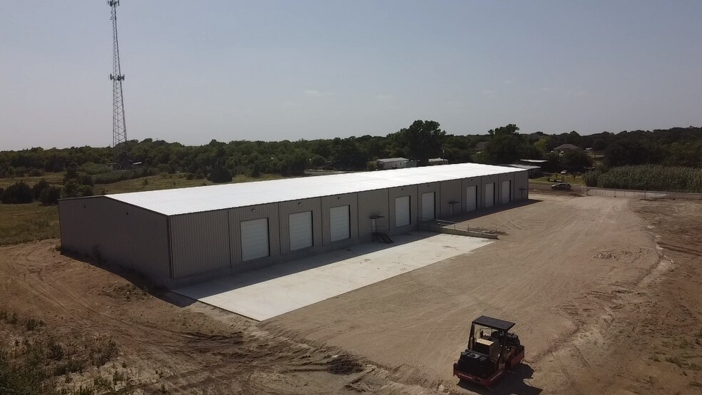 More Photos Of 14597 N IH 35, Elm Mott Unknown For Lease