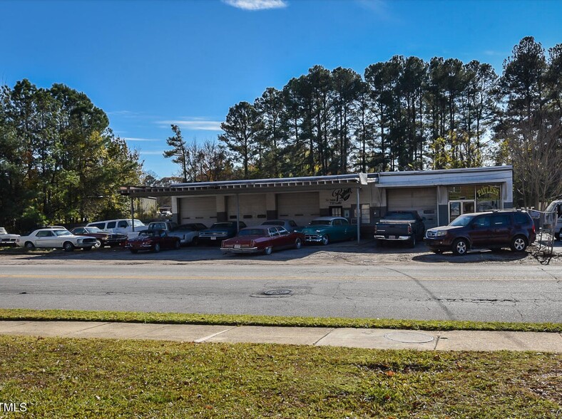 Primary Photo Of 713 W Garner Rd, Garner Auto Repair For Lease