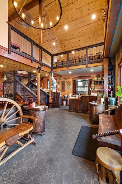 More Photos Of 111 W Bell St, Sequim Hotel For Sale