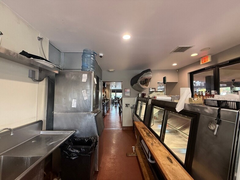 More Photos Of , Ojai General Retail For Sale