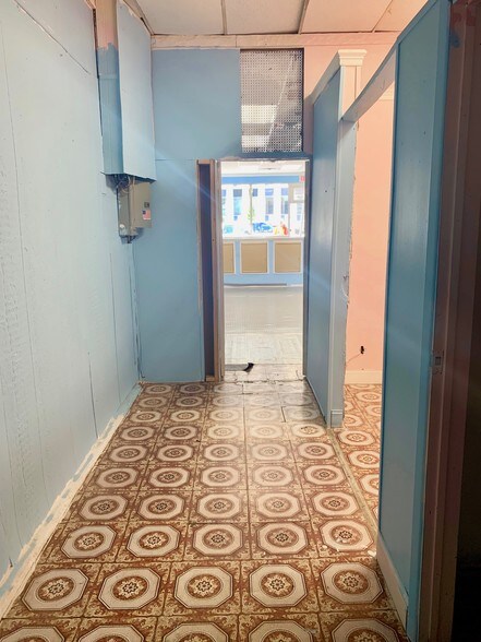 More Photos Of 429-441 Merrick Rd, Lynbrook Unknown For Lease