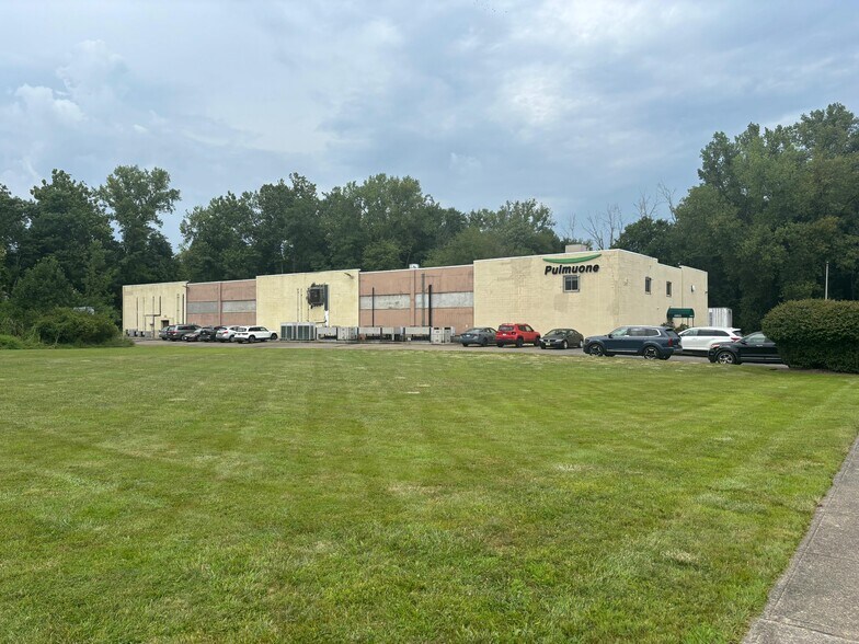 Primary Photo Of 30 Rockland Park Ave, Tappan Warehouse For Lease