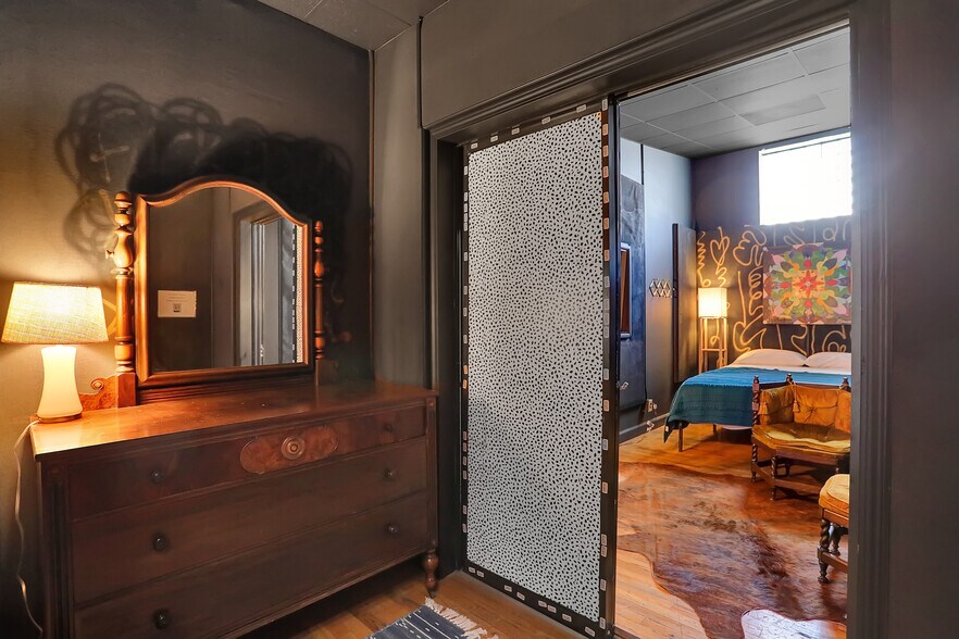 More Photos Of 2258 Young Ave, Memphis Loft Creative Space For Sale