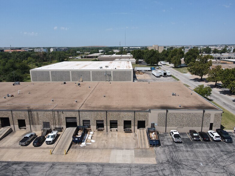 More Photos Of 4130-4150 Will Rogers Pky, Oklahoma City Warehouse For Lease
