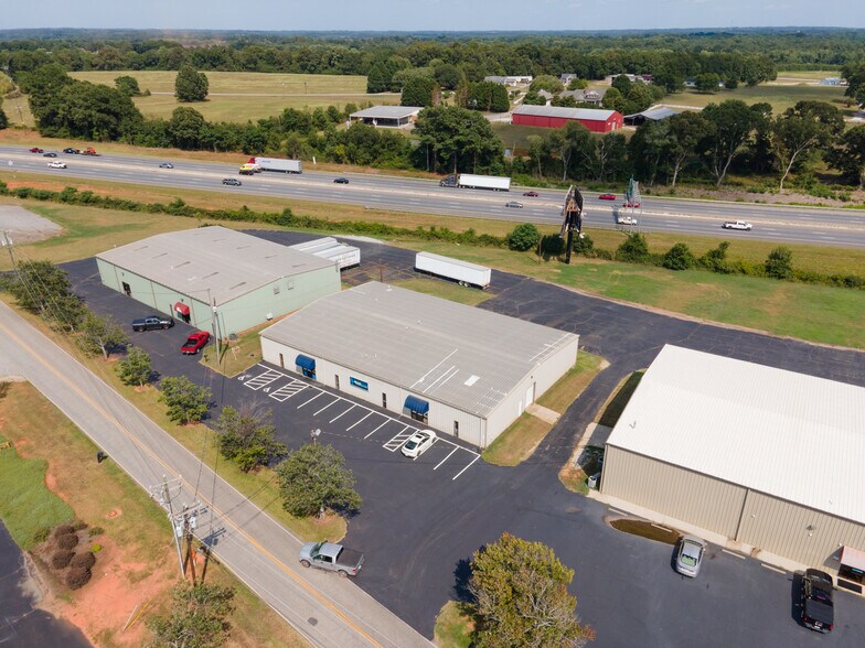 More Photos Of 107 Hurricane Creek Dr, Piedmont Warehouse For Lease