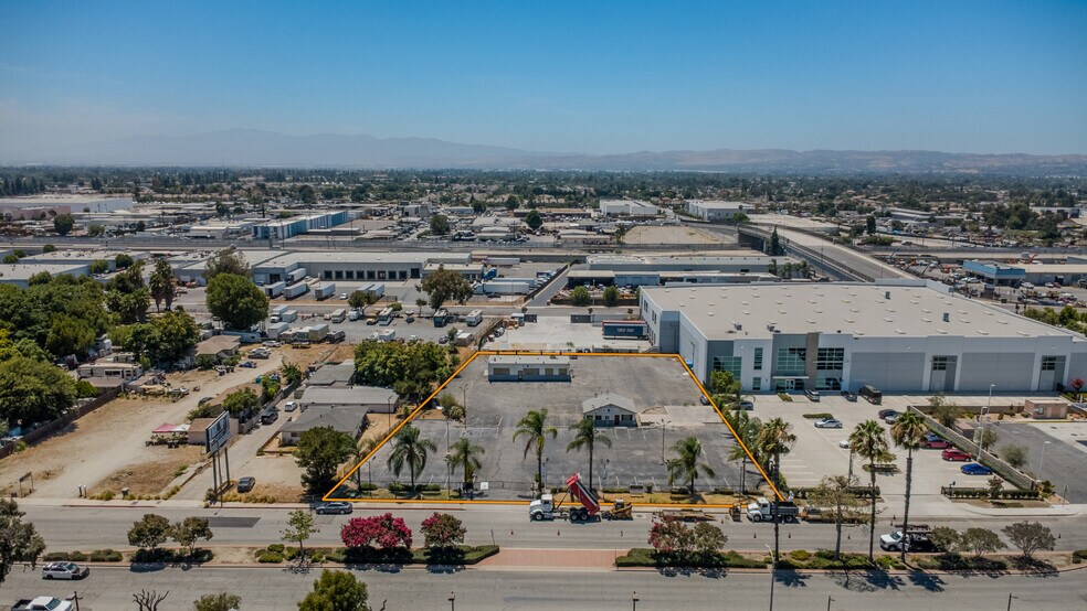 More Photos Of 4963 Holt Blvd, Montclair Land For Sale