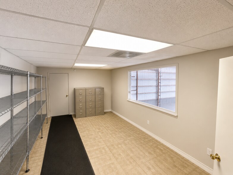 More Photos Of 16727 Scheer Blvd, Hudson Warehouse For Sale