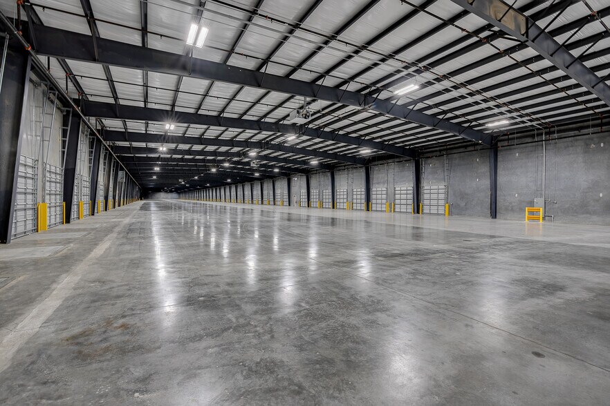 More Photos Of 421 Morgan Lakes Industrial blvd, Pooler Truck Terminal For Lease