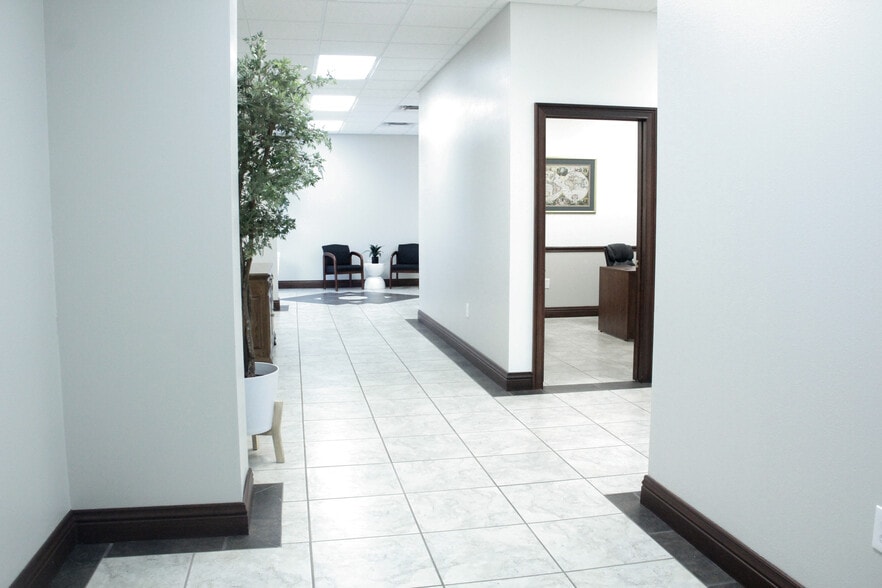 More Photos Of 1376 Turnbull Bay Rd, New Smyrna Beach Warehouse For Lease