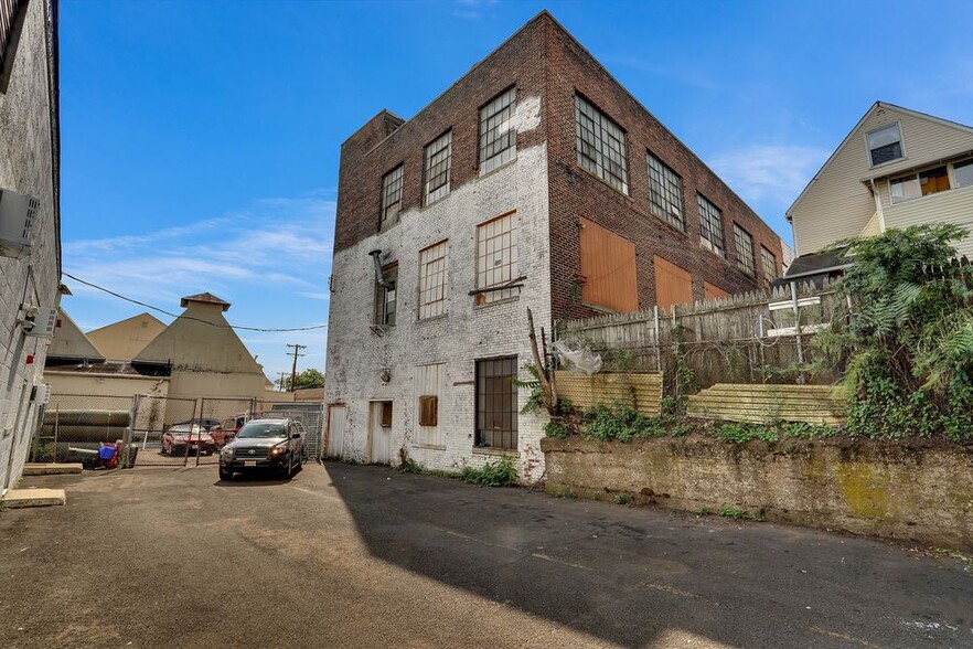 More Photos Of 245-249 Verona Ave, Newark Manufacturing For Sale