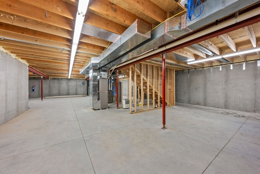 More Photos Of 616 Lana Dr, Cameron Office For Sale