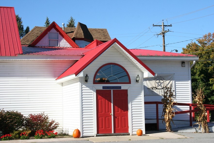 Primary Photo Of 9468 Alleghany Rd, Corfu Restaurant For Sale