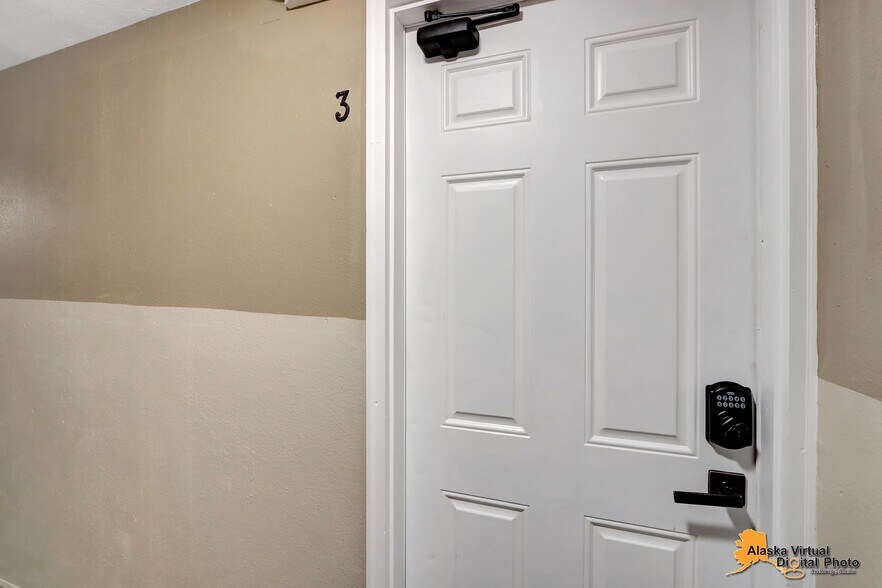 More Photos Of 1335 Hyder St, Anchorage Apartments For Sale
