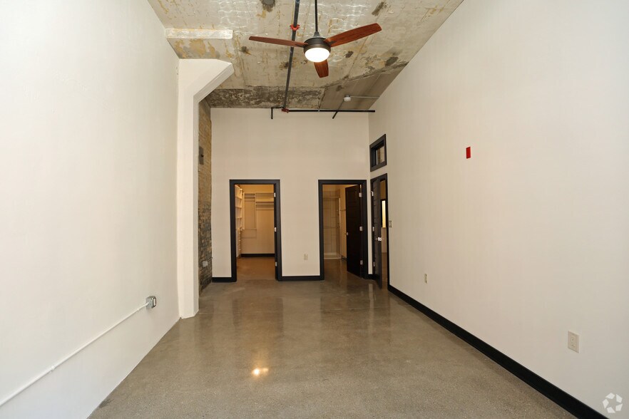 More Photos Of 226 N Water St, Milwaukee Apartments For Sale