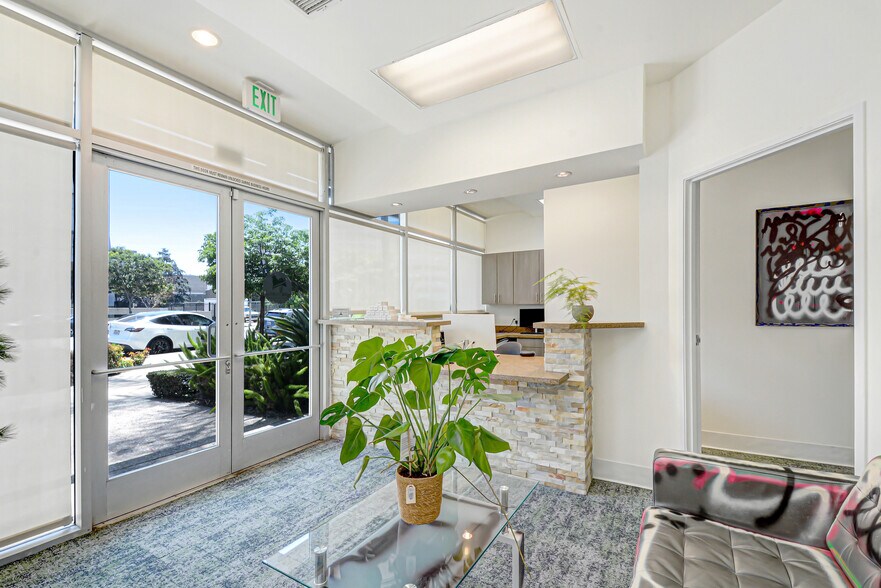 More Photos Of 261-269 S San Pedro St, Los Angeles Apartments For Sale