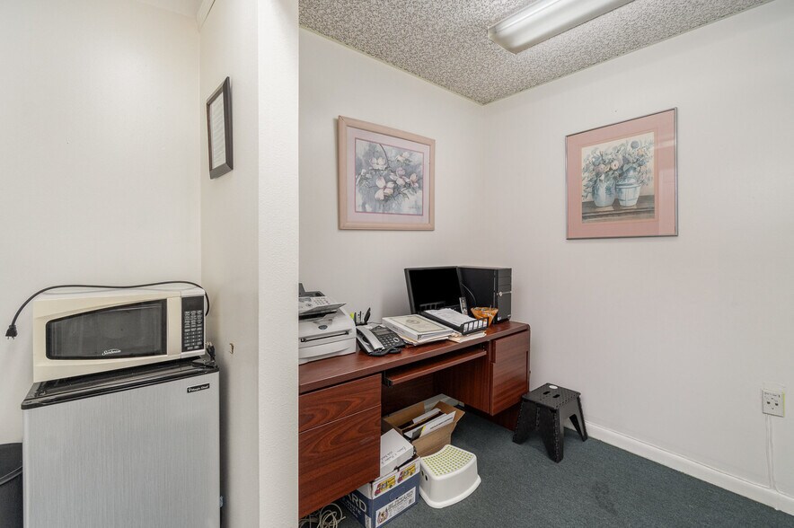 More Photos Of 6005 Silver Star Rd, Orlando Medical For Sale