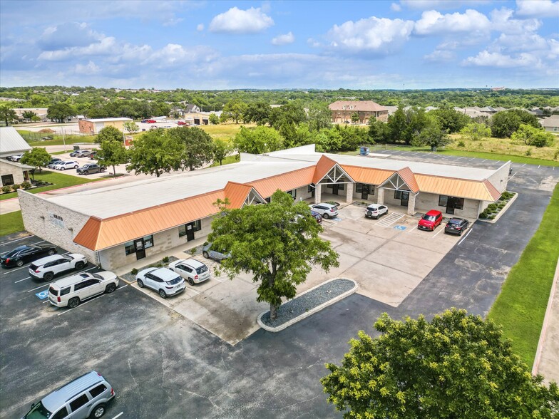 Primary Photo Of 1105 Santa Fe Dr, Weatherford Medical For Sale