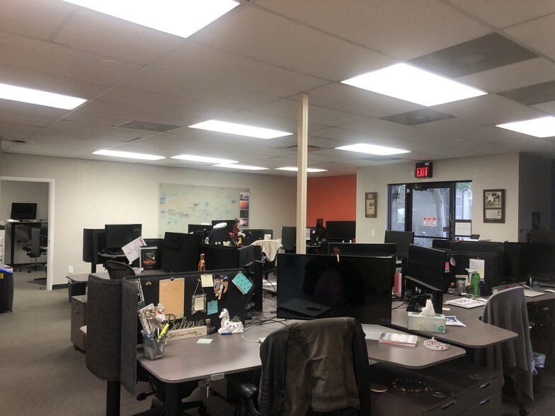 More Photos Of 13555 Automobile Blvd, Clearwater Medical For Lease