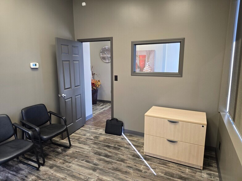 More Photos Of 5108 52 St, Red Deer Storefront Retail Office For Sale