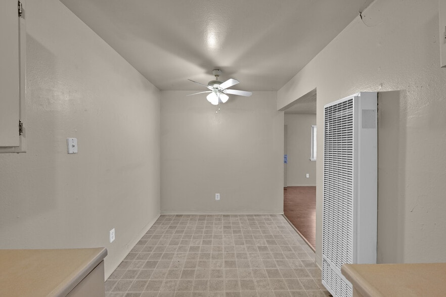 More Photos Of 4549 Ashcroft Ave, Sacramento Apartments For Sale